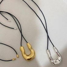 Load image into Gallery viewer, Casiletti Minimalist Chic Horse Hoof Pendant Necklace Niche U-Shaped Metal Pendant Necklace for Women